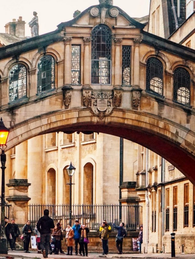 Stories 9 Oxford city in UK